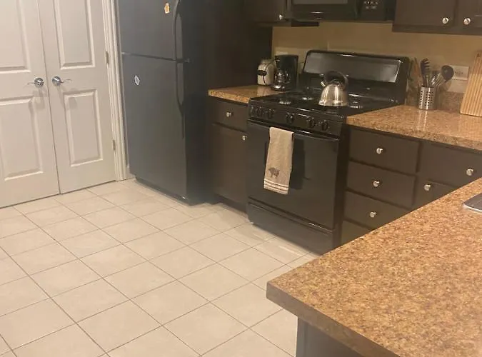 Entire Modern 2 Bedroom Apartamento